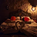 Mmf Cave House Bed and breakfast 4*