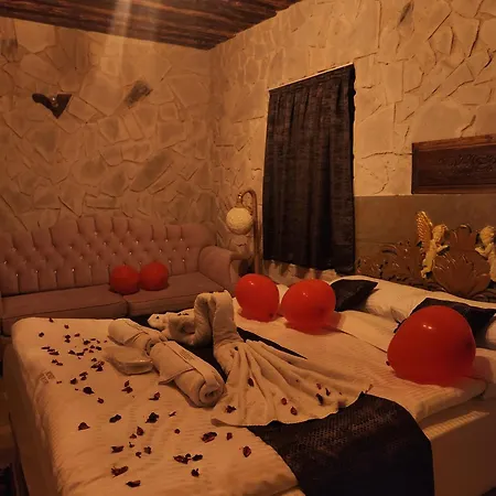 Mmf Cave House Alojamento de Acomodação e Pequeno-almoço Nevşehir