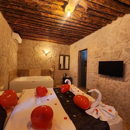 Panzió Mmf Cave House 4*