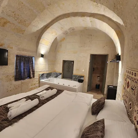 לינה וארוחת בוקר Mmf Cave House נבשהיר