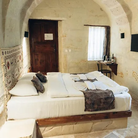 Mmf Cave House נבשהיר