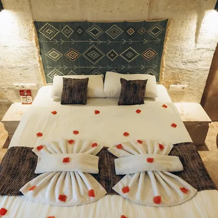 Mmf Cave House 4* Невшехир