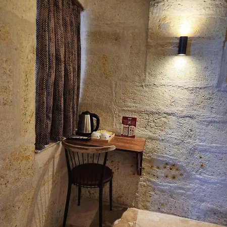 Mmf Cave House Bed and Breakfast 4*