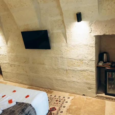 לינה וארוחת בוקר Mmf Cave House נבשהיר