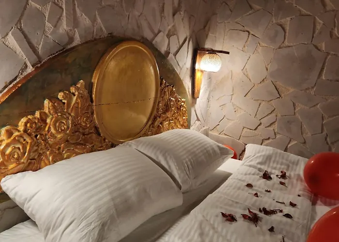 Bed and breakfast Mmf Cave House