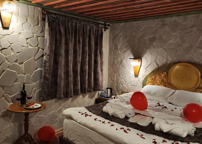 Mmf Cave House 네브셰히르