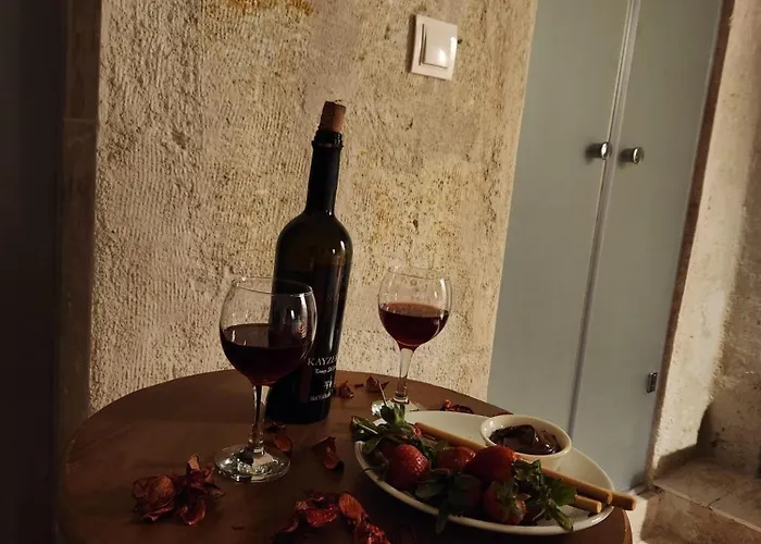 Bed and breakfast Mmf Cave House