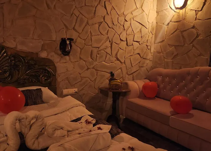 Bed and breakfast Mmf Cave House