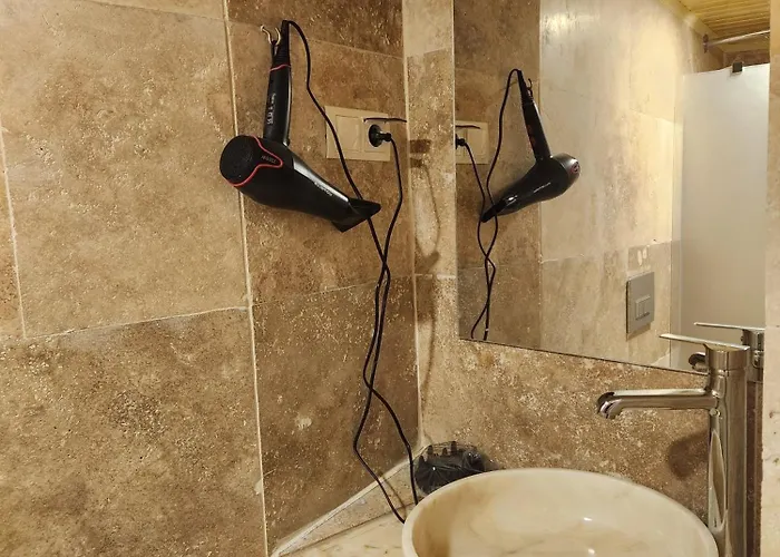 Bed and breakfast Mmf Cave House 3*