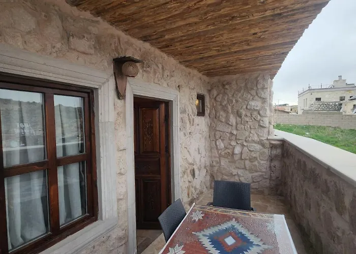 Mmf Cave House Bed and breakfast 3*